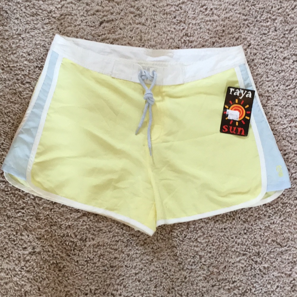 Raya sun yellow  juniors L board shorts 3” inseam